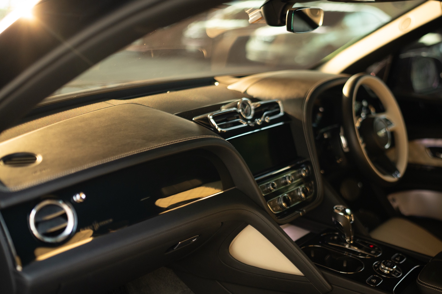 Bentayga dashboard